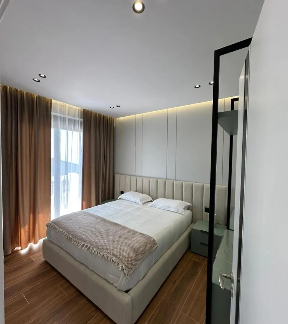 סרנדה Sissy & Bros Apartments